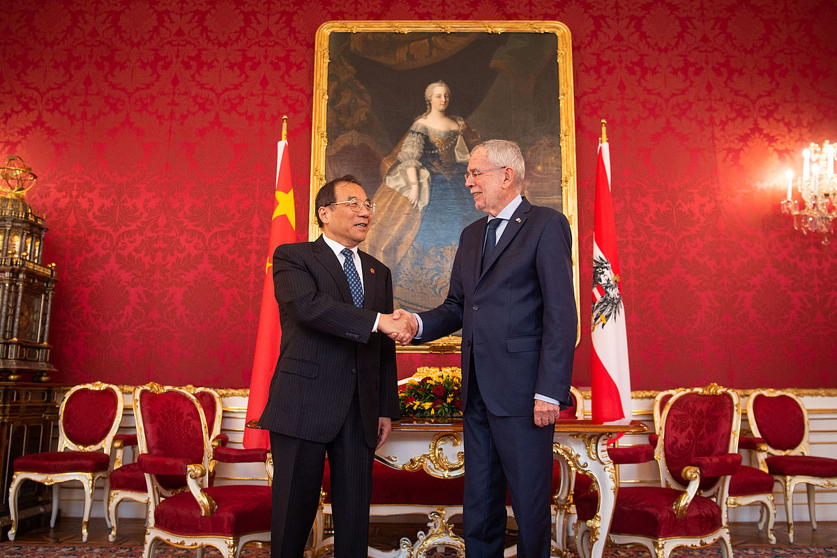 Gespräch mit YANG Xiaodu, Vorsitzender der Nationalen Aufsichtskommission der Volksrepublik China 17. Oktober 2019