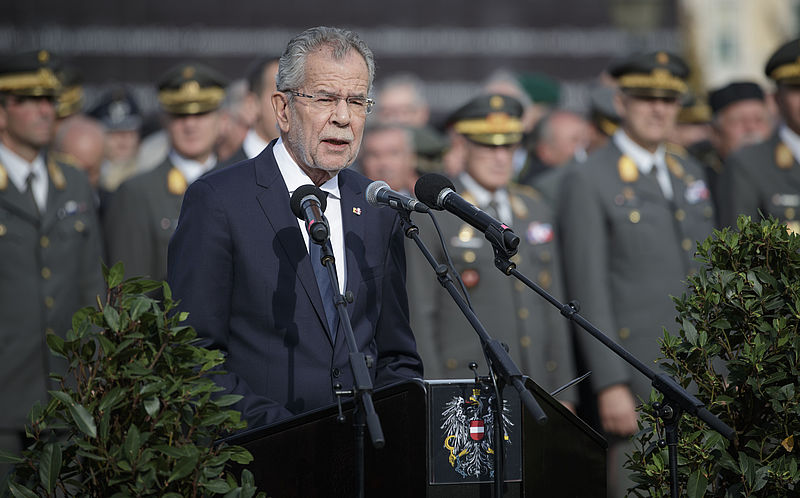 Nationalfeiertag mit Kranzniederlegungen und Angelobung der Rekrutinnen und Rekruten feierlich eröffnet