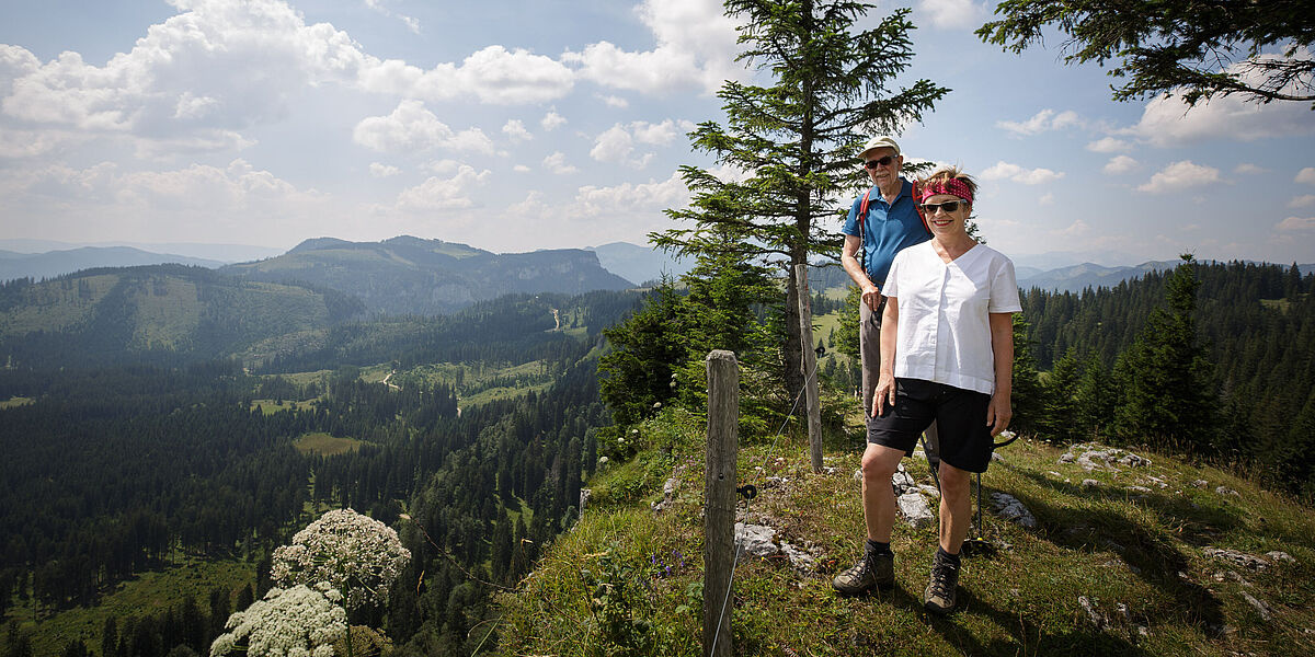 Wanderung von Bundespräsident Alexander Van der Bellen mit Vertreterinnen und Vertretern der alpinen Vereine