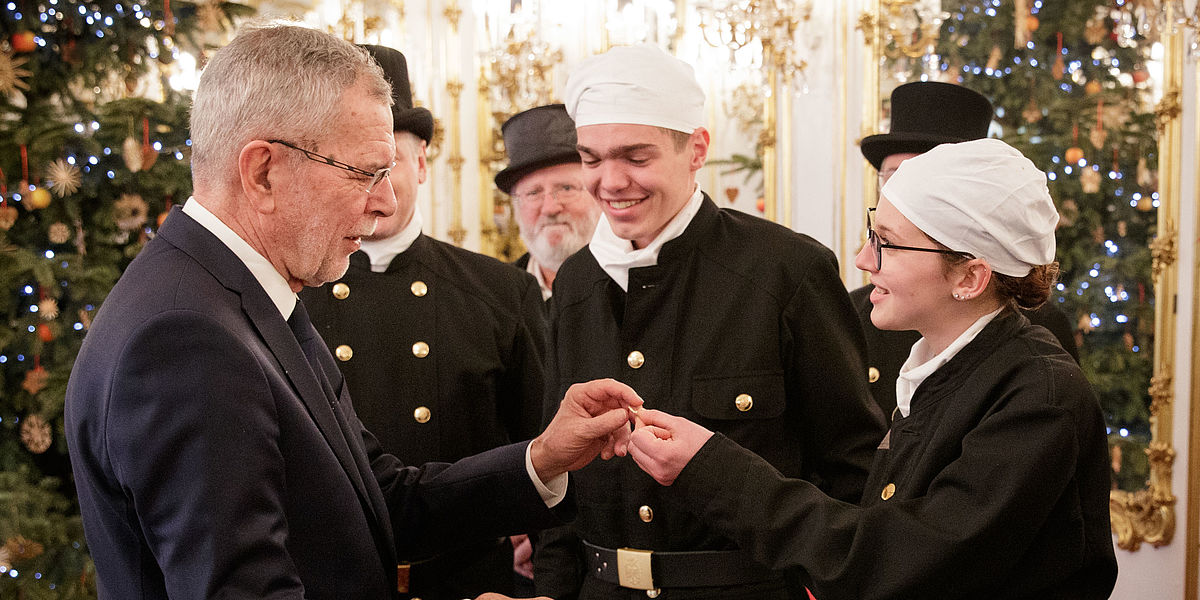 Glücksbringer zu Gast bei Bundespräsident Alexander Van der Bellen