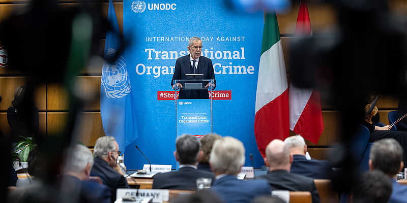 Teilnahme am Festakt "25 Jahre Palermo-Konvention" mit Präsident Sergio Mattarella im VIC. 