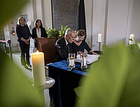 Bild 2 von 10