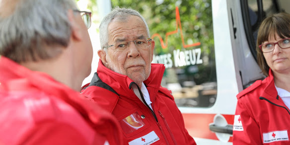 Bundespräsident begleitet Wiener Rotes Kreuz