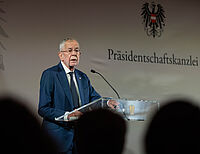Bild 1 von 27