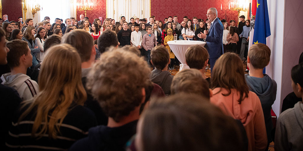 Besuch von Schülerinnen und Schüler bei Bundespräsident Alexander Van der Bellen