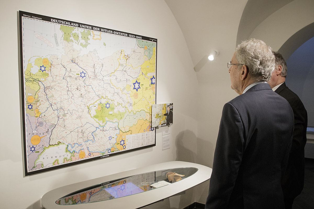 Besuch des Wiener Wiesenthal Instituts für Holocaust-Studien