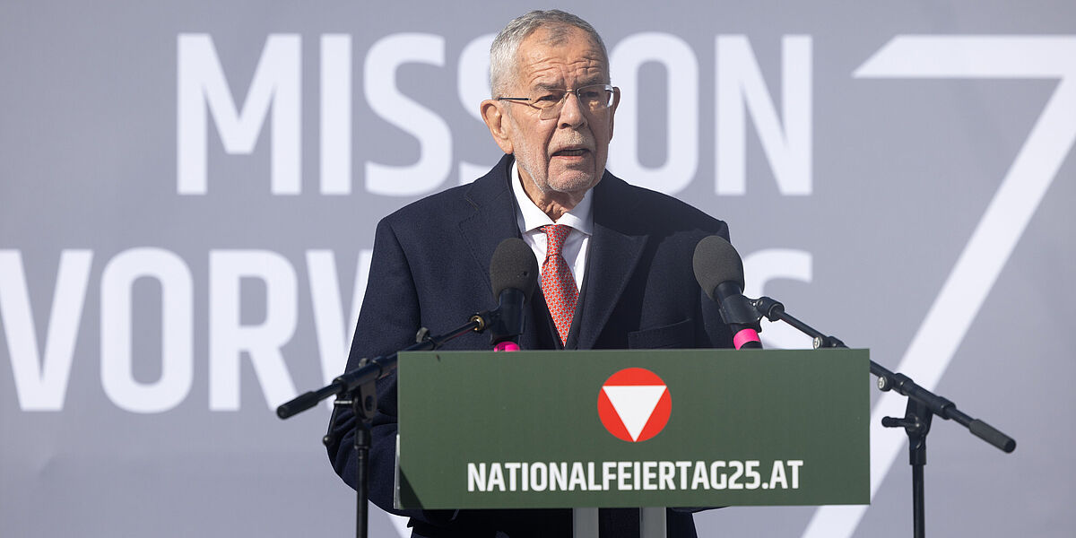 Rede von Bundespräsident Alexander Van der Bellen anlässlich der Angelobung von Rekrutinnen und Rekruten am Heldenplatz.