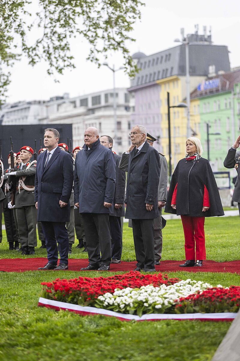 Festakt beim Staatsgründungsdenkmal 25. April 2025