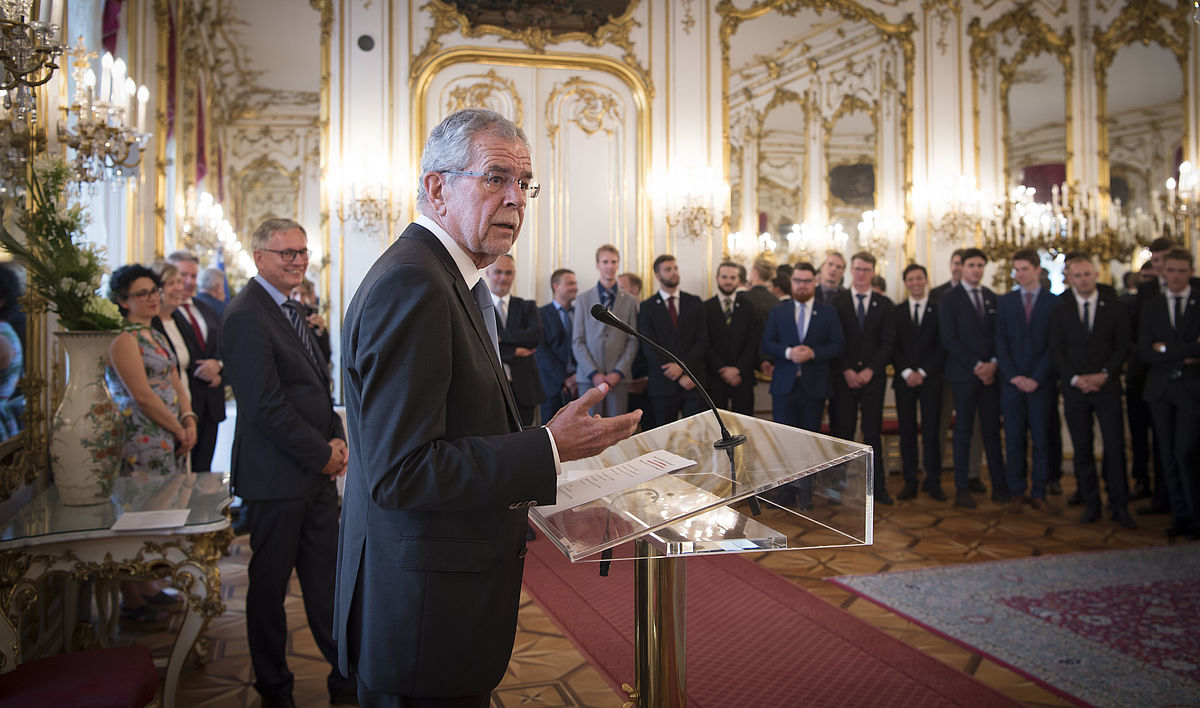 Verabschiedung von Gedenk-, Sozial- und Friedensdienstleistenden aus dem Jahrgang 2017-18