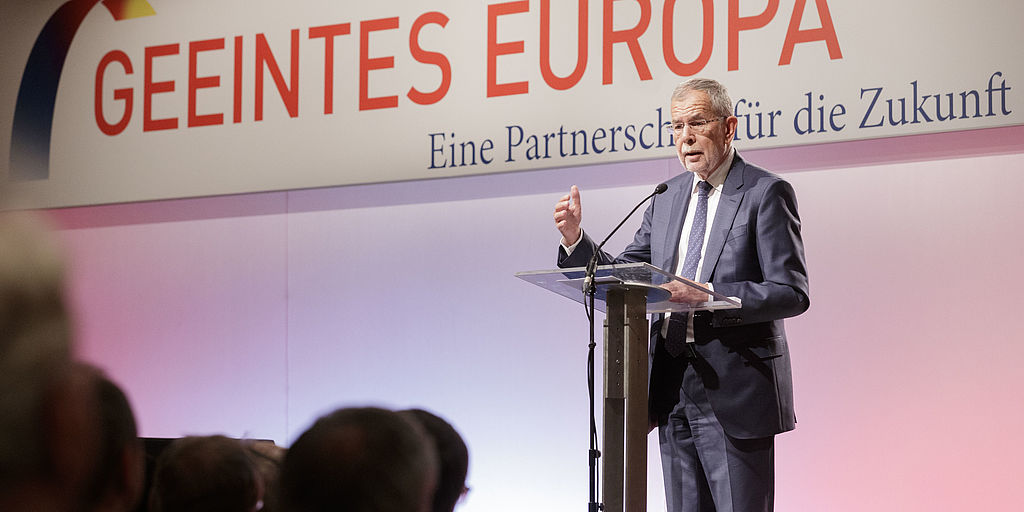 Rede des Bundespräsidenten bei Festveranstaltung „30 Jahre Öffnung des Eisernen Vorgang"