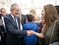 Bild 11 von 19