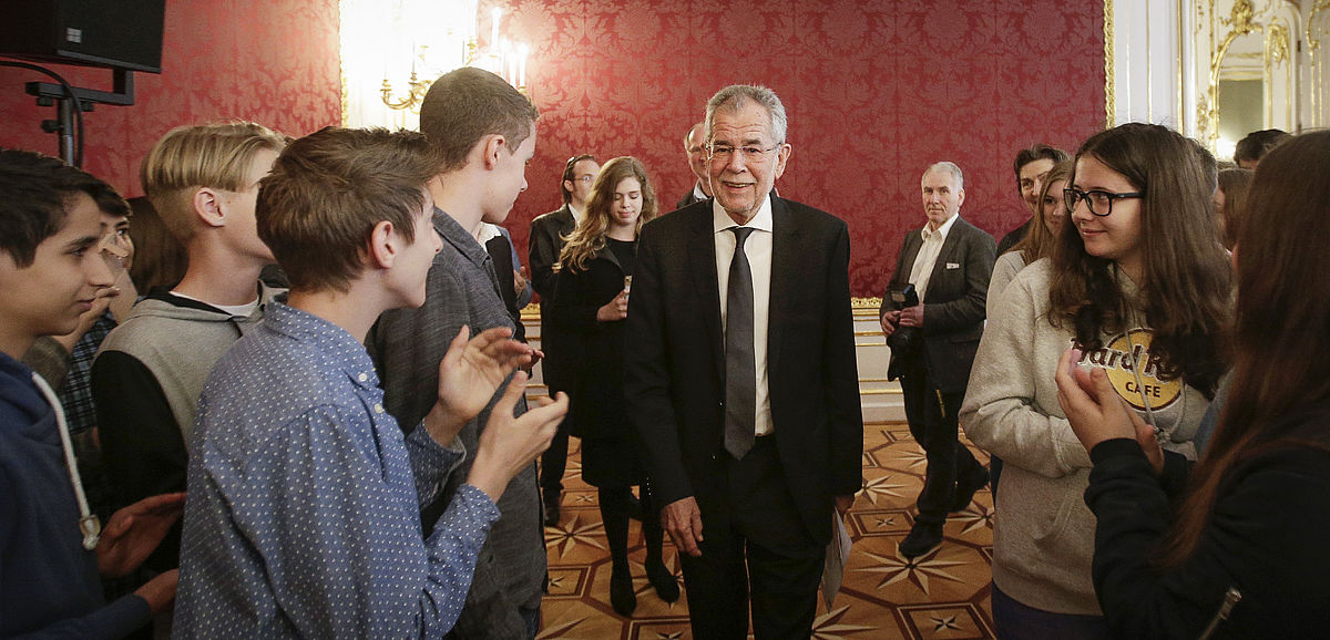 Diskussion mit Schülerinnen und Schülern aus den Bundesländern