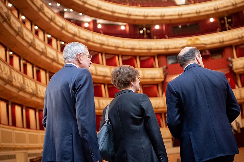 Alexander Van der Bellen bei den Aufbauarbeiten für den Opernball 26. Februar 2019