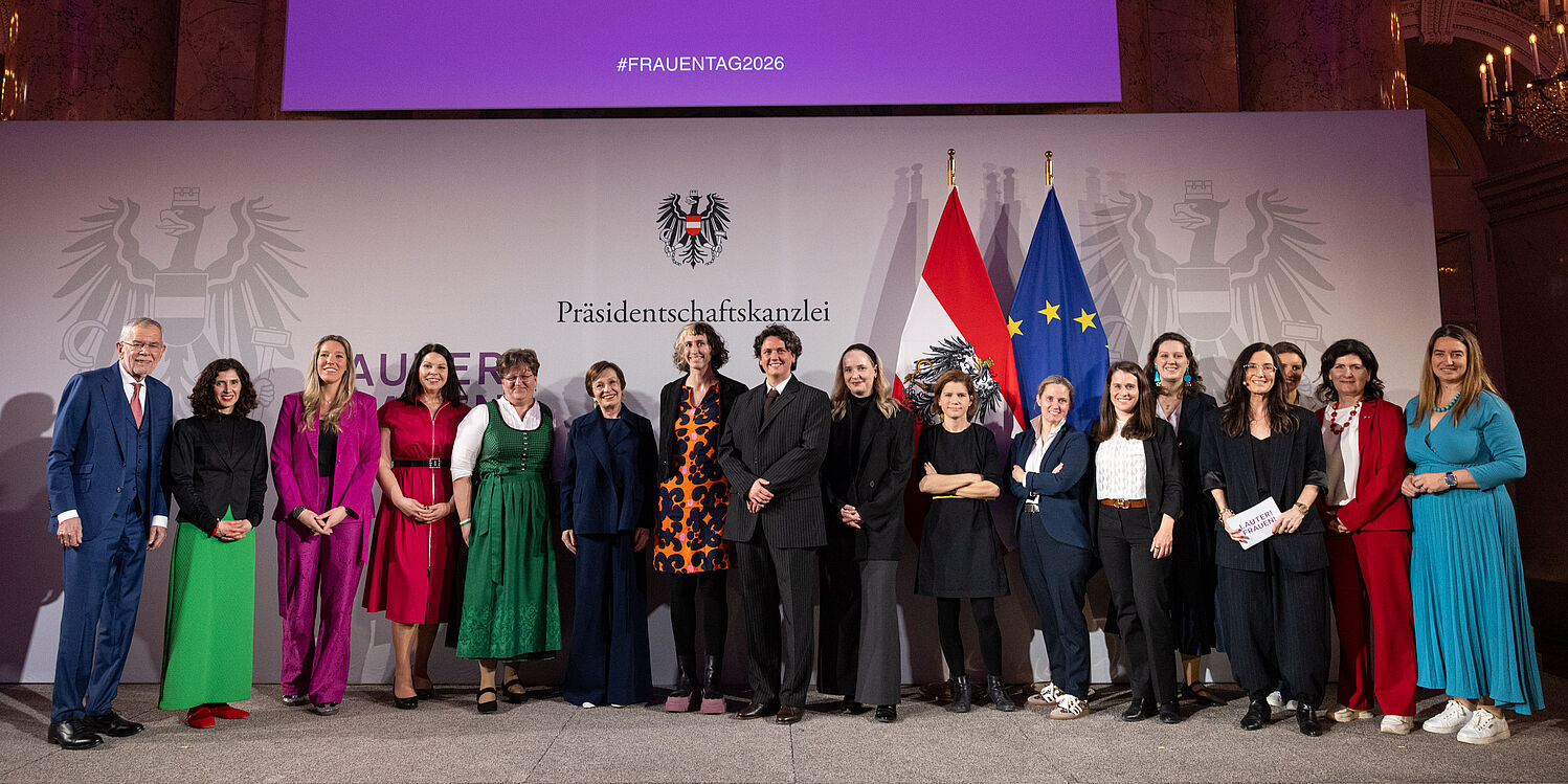Veranstaltung "Lauter! Frauen!" zum Internationalen Frauentag 2026 in der Wiener Hofburg.