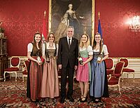 Bild 9 von 15