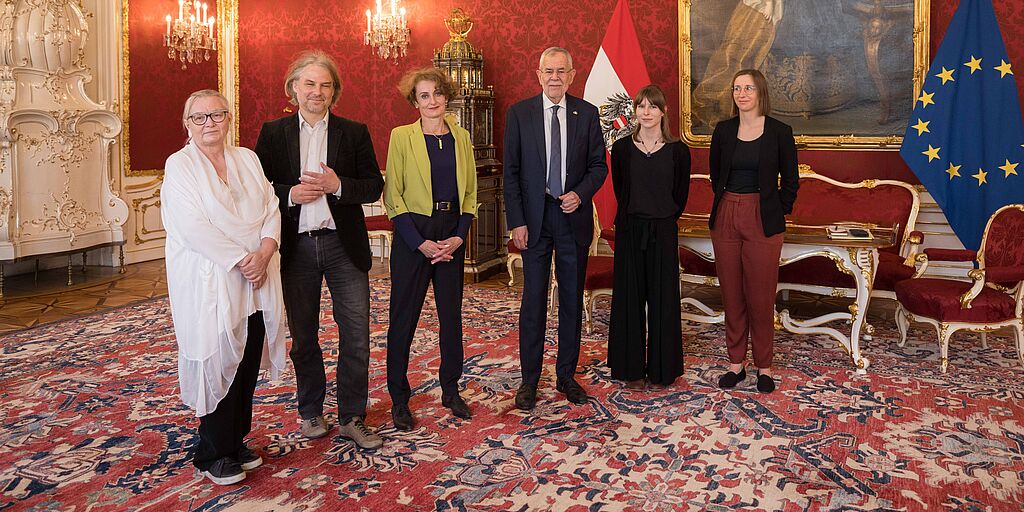Gespräch von Bundespräsident Alexander Van der Bellen mit einer Delegation der Armutskonferenz zu Maßnahmen und Strategien zur Bekämpfung von Armut.
