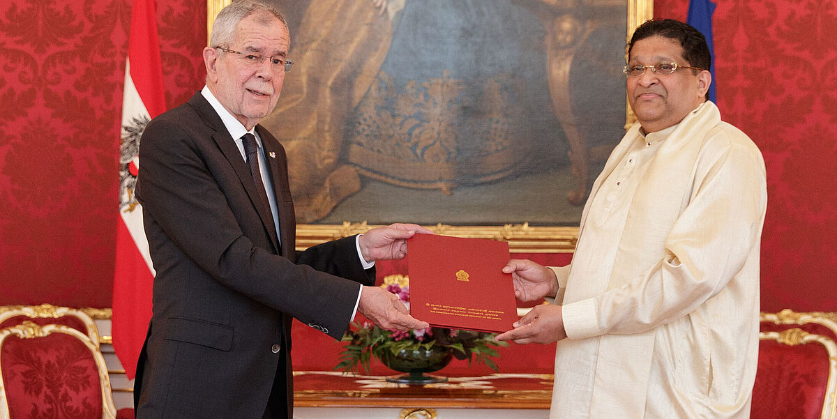 Überreichung von Beglaubigungsschreiben