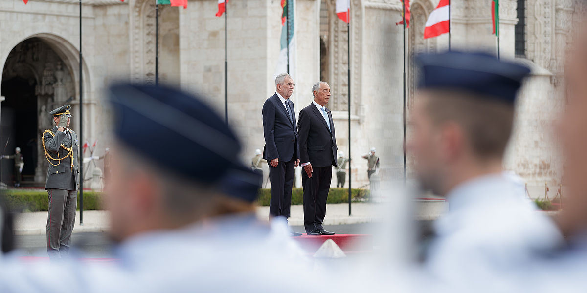 Empfang mit militärischen Ehren in Lissabon