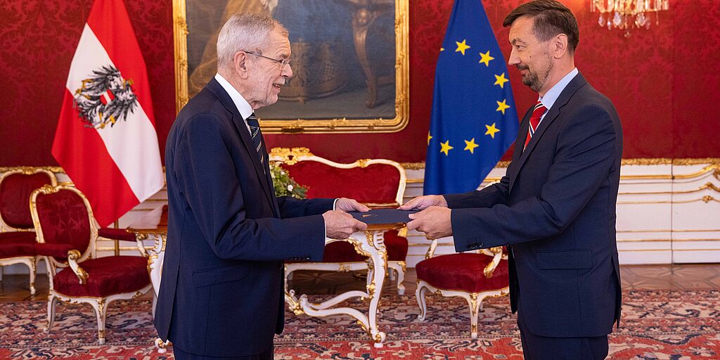 Überreichung von Beglaubigungsschreiben an Bundespräsident Alexander Van der Bellen 