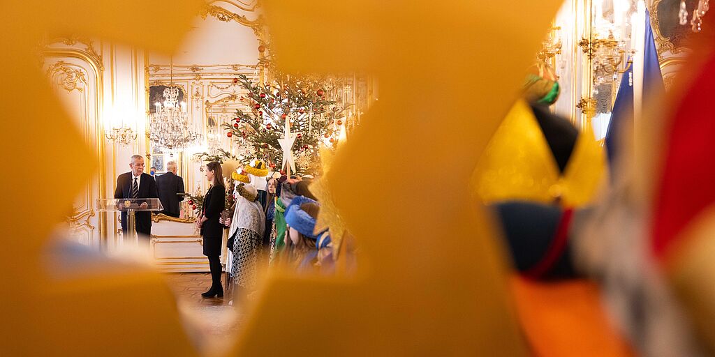 Besuch von Sternsingergruppen bei Bundespräsident Alexander Van der Bellen in der Hofburg.