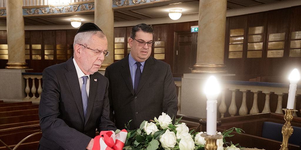 Solidaritätsbesuch im Wiener Stadttempel