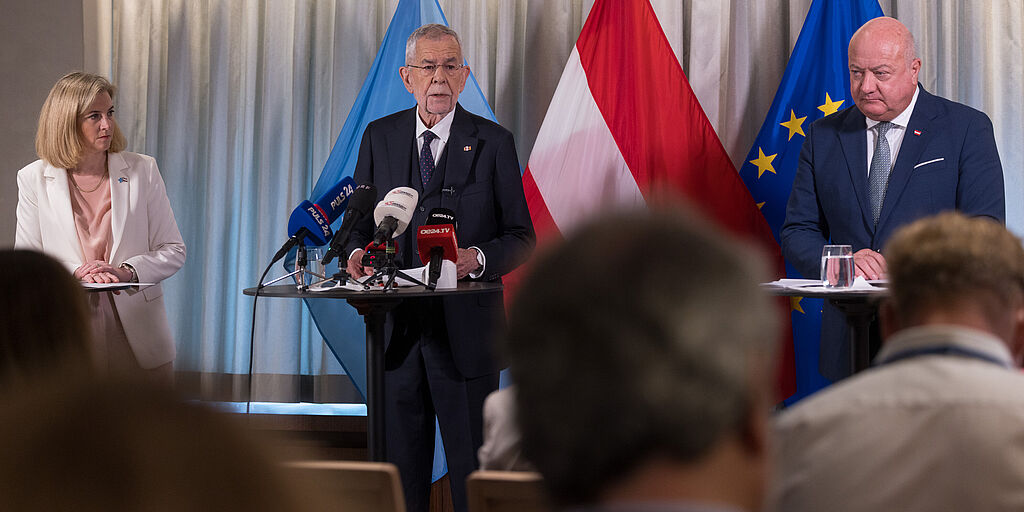 Pressestatement von Bundespräsident Bundeskanzler und Außenministerin in New York