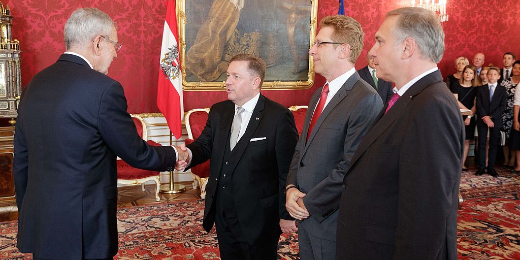 Angelobung der neuen Volksanwälte