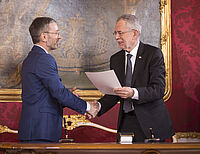 Bild 15 von 55