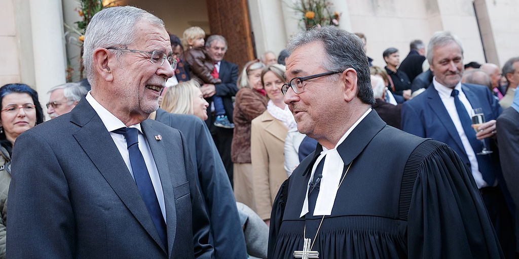 Amtseinführung des neuen evanglischen Bischofs Michael Chalupka