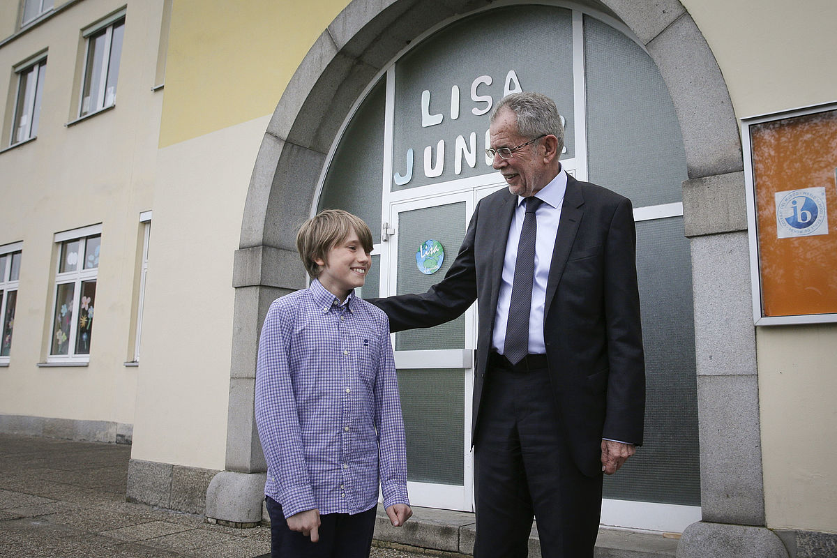 Besuch der Volksschule 'Lisa Junior International Primary School' in Linz
