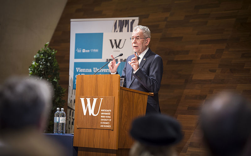 Sub auspiciis-Promotion an der Wirtschaftsuniversität Wien