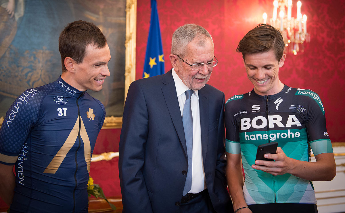 Übergabe des 1. VIP-Tickets der UCI Road World Championships 2018 an Bundespräsident Alexander Van der Bellen