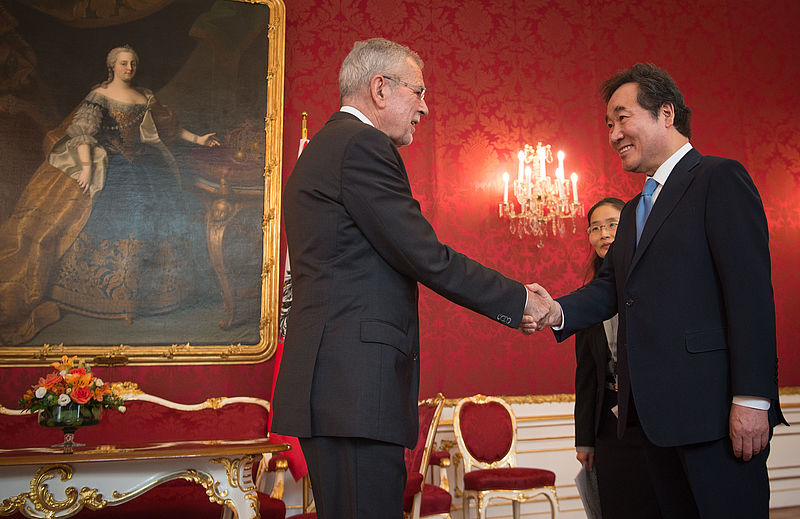 Gespräch mit dem Premierminister der Republik Korea Lee Nak-yon