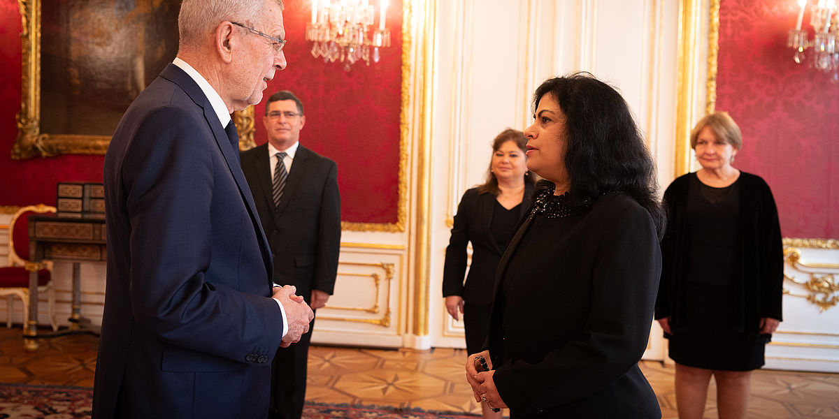 Überreichung von Beglaubigungsschreiben an Bundespräsident Alexander Van der Bellen