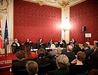 Bild 11 von 18