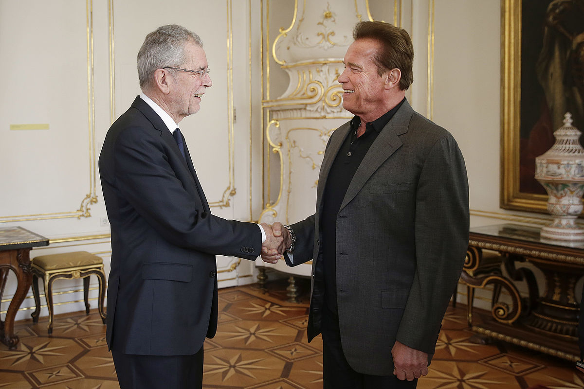 Bundespräsident Alexander Van der Bellen trifft Arnold Schwarzenegger