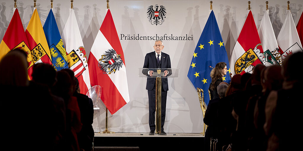 Rede von Bundespräsident Alexander Van der Bellen anlässlich 80. Jahre Wiedererrichtung der Republik Österreich.