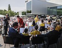 Bild 11 von 15