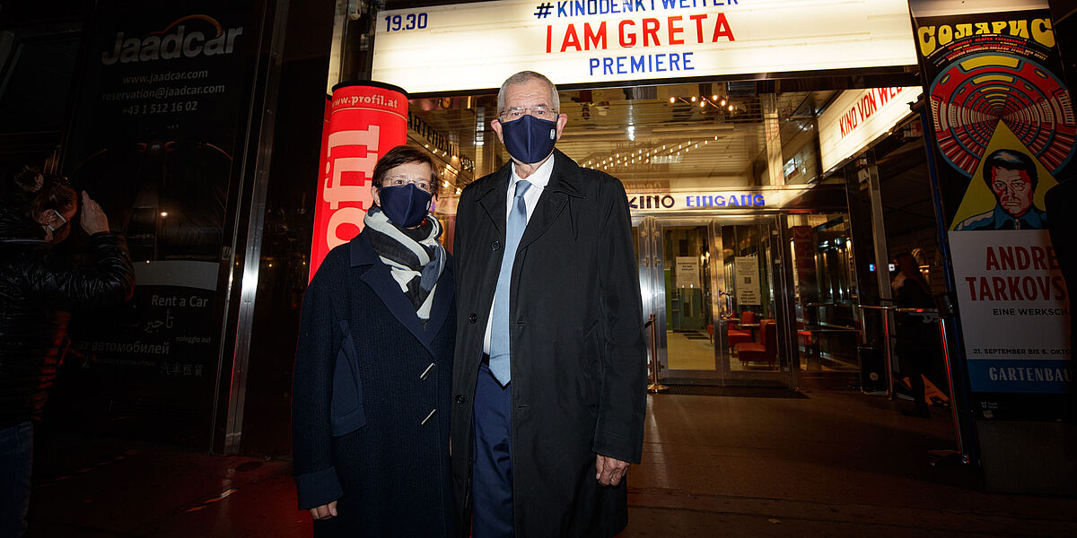 Bundespräsident und Doris Schmidauer bei Filmpremiere von "I am Greta"
