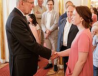 Bild 9 von 25