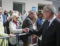 Bild 10 von 18