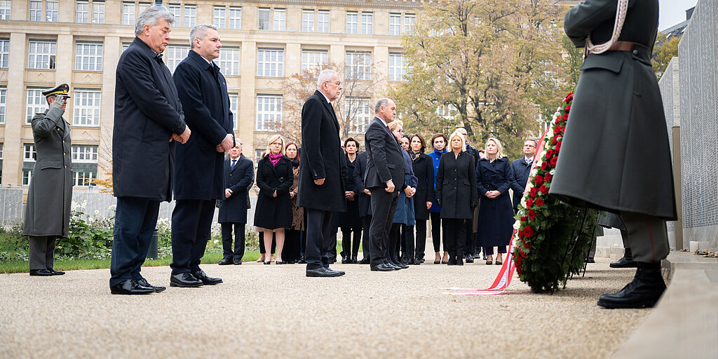 Gedenken und Kranzniederlegung anlässlich des 84. Jahrestages der Novemberpogrome