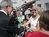 Bild 6 von 18