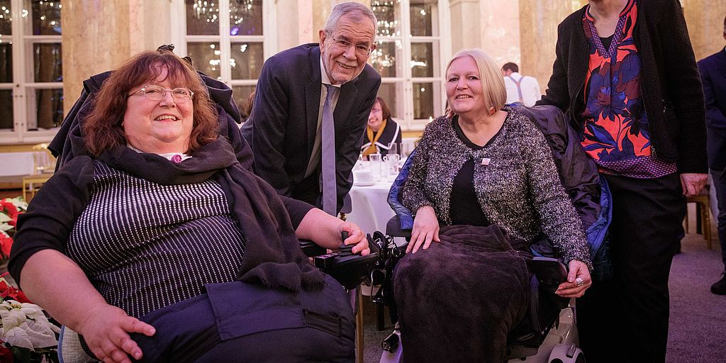 Weihnachtsfeier für Menschen mit Behinderung