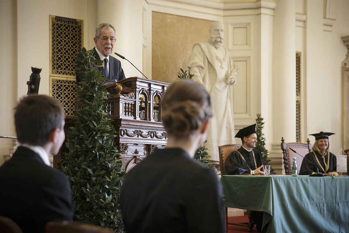 Sub auspiciis-Promotion an der Karl-Franzens-Universität Graz