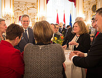 Bild 8 von 30