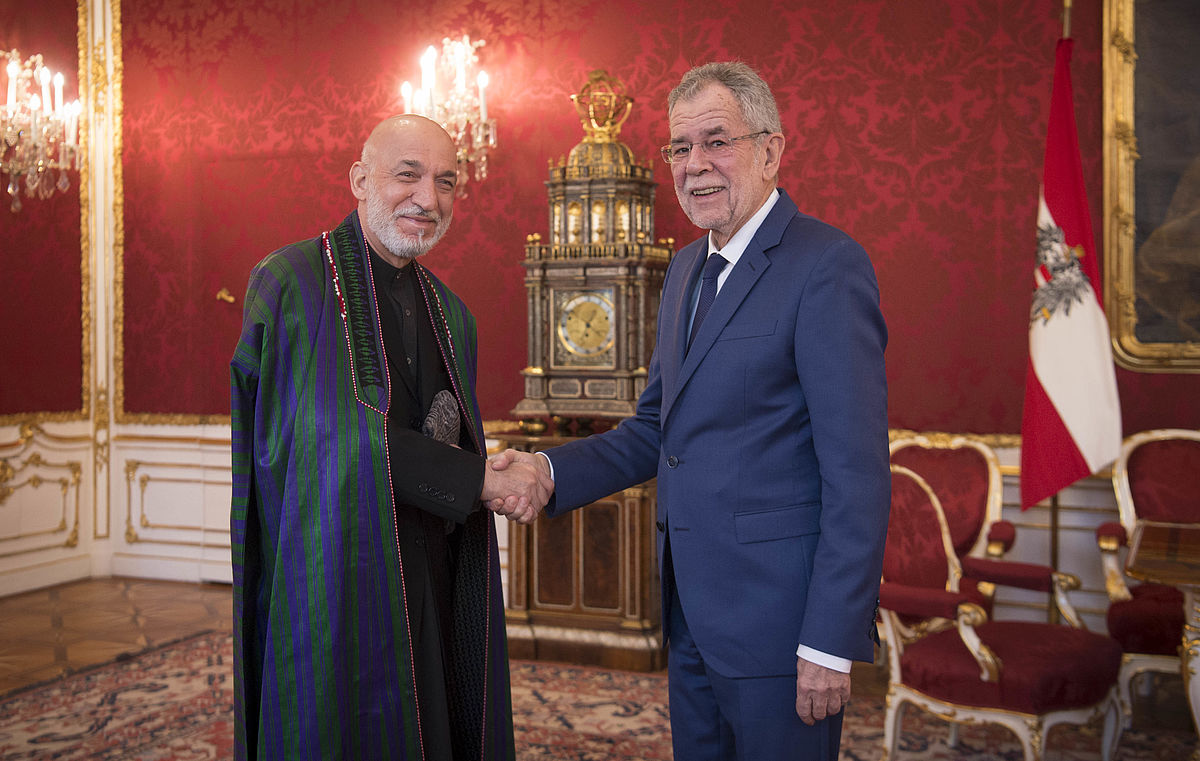 Informelles Gespräch mit Hamid Karzai
