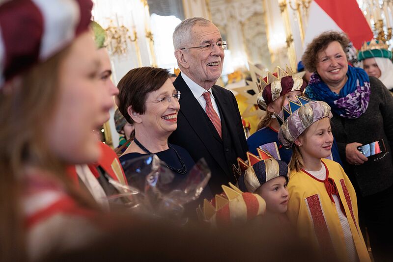 Sternsingergruppen zu Besuch beim Bundespräsidenten 30. Dezember 2024
