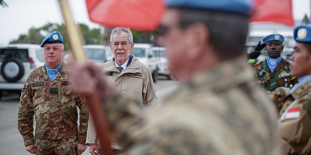 Vorweihnachtlicher Truppenbesuch im UNIFIL-Camp Naquoura