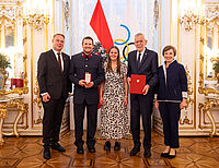 Bild 1 von 21